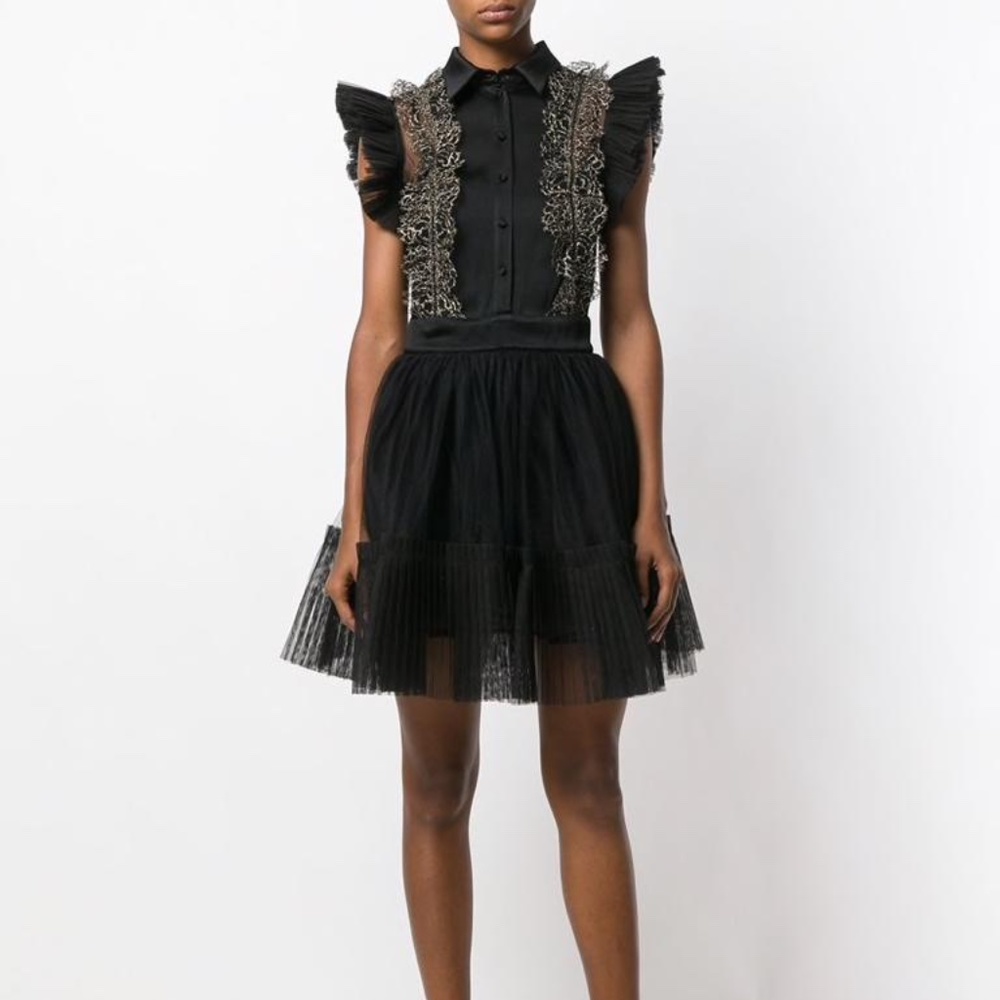 Dress Wandering